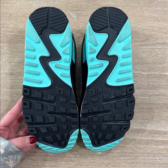 Nike - LIKE NEW Air Max 90 Turquoise - Picture 6 of 13